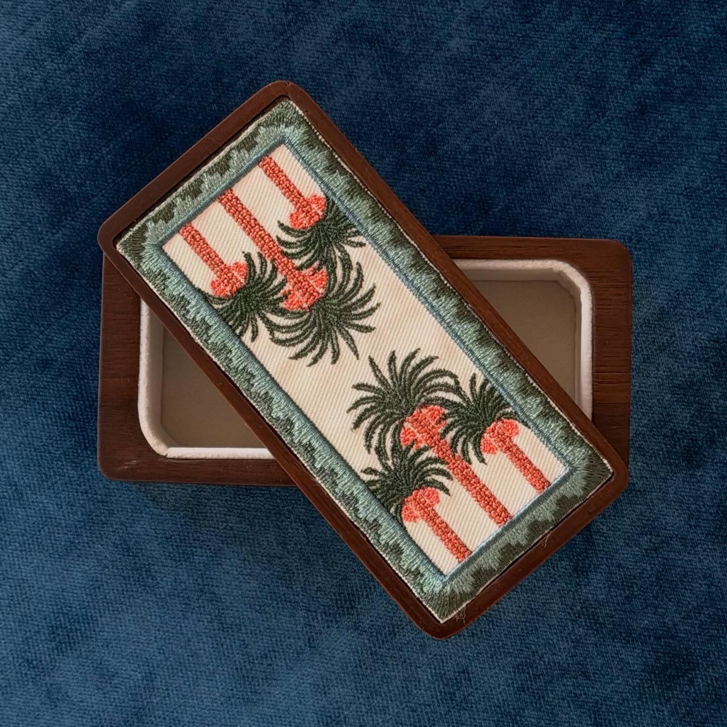 wooden jewelry box (3) wooden jewelry box (3)