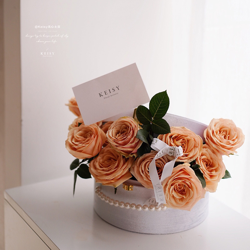 Wholesale Rolled Edge Round Flowers Hug Bucket Gift Box Eternal Flower Packaging Box Valentine's Day Gift Packaging Paper Boxes