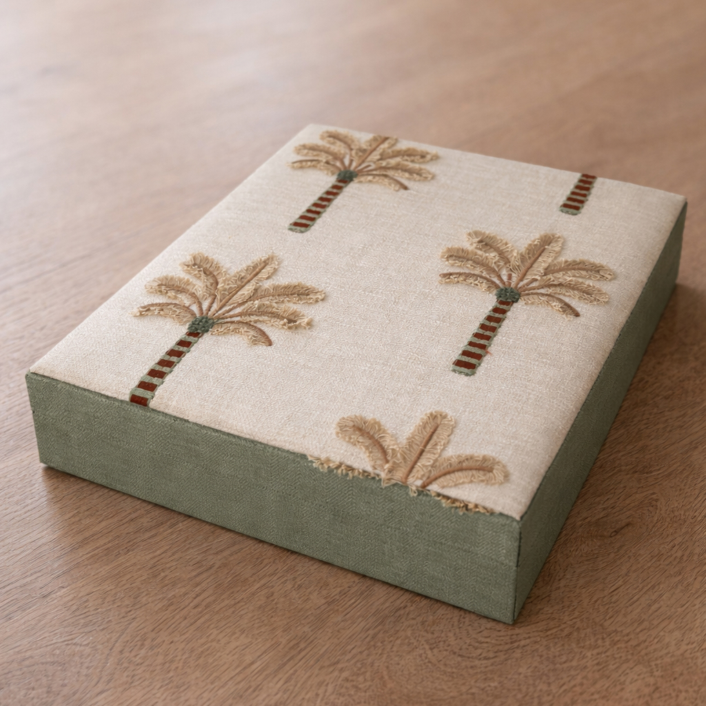 dates gift box (3) dates gift box (3)