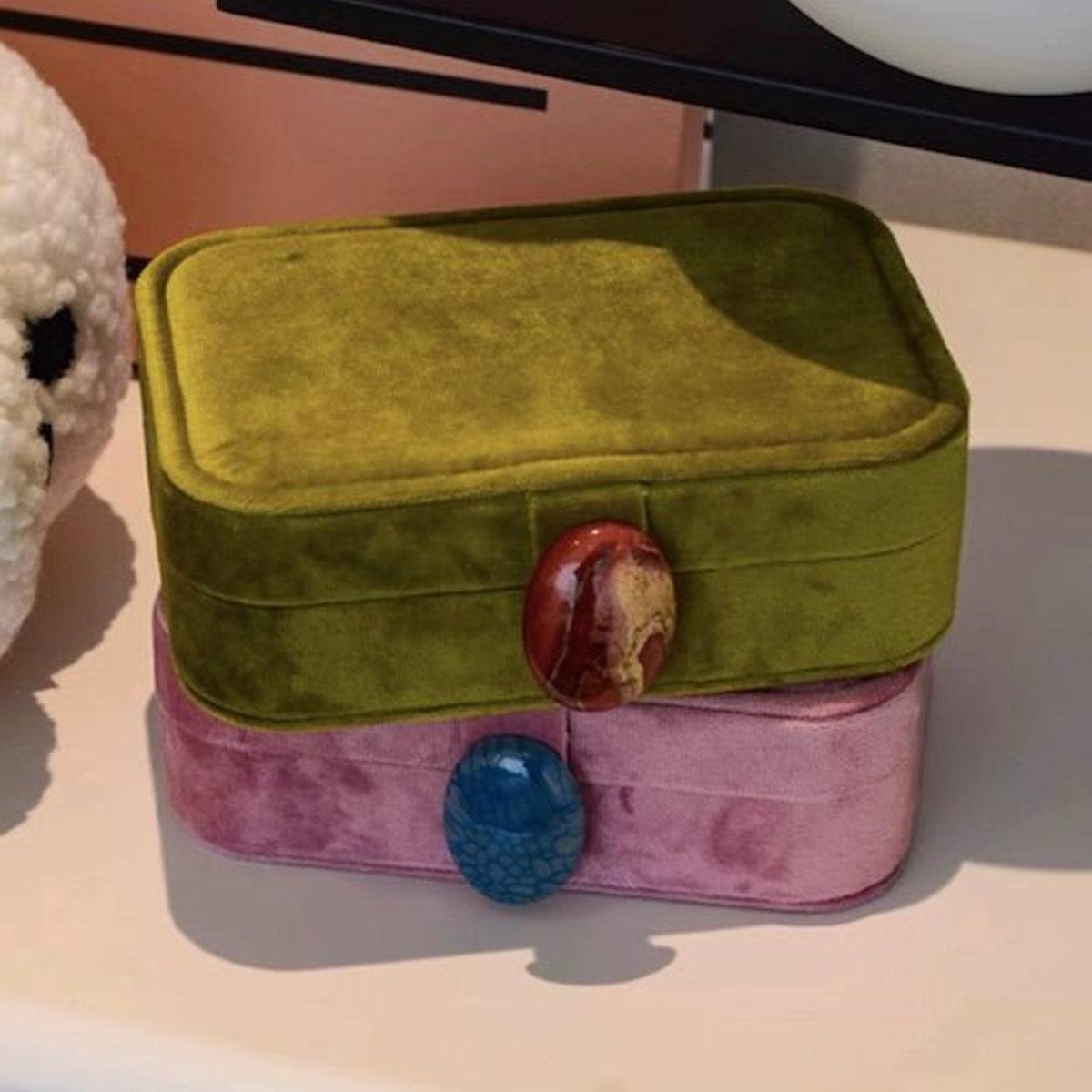 Pebble Jewellery Case (1) Pebble Jewellery Case (1)