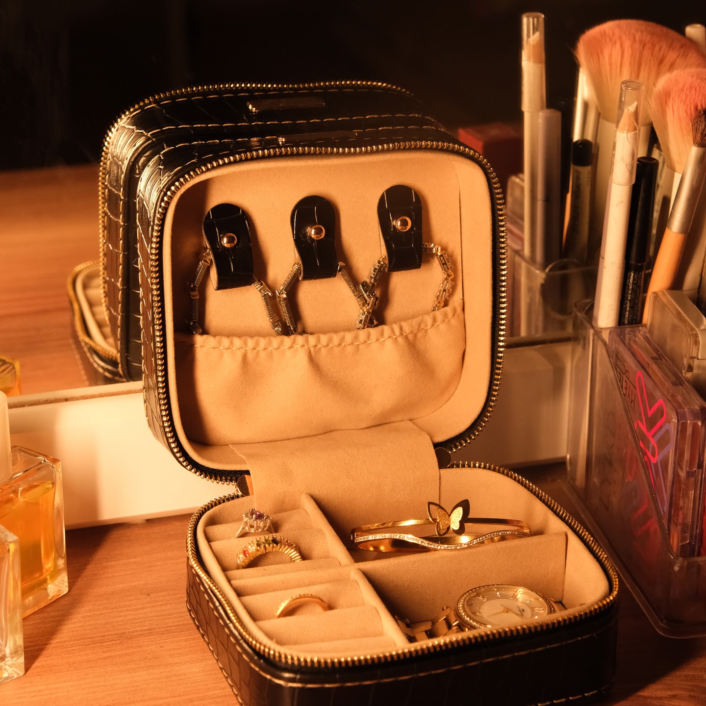 jewelry box jewelry box