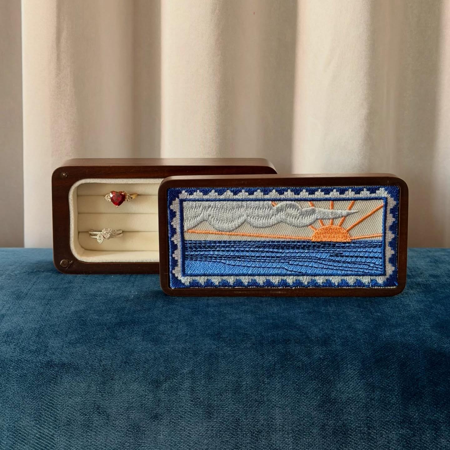 wooden jewelry box (2) wooden jewelry box (2)