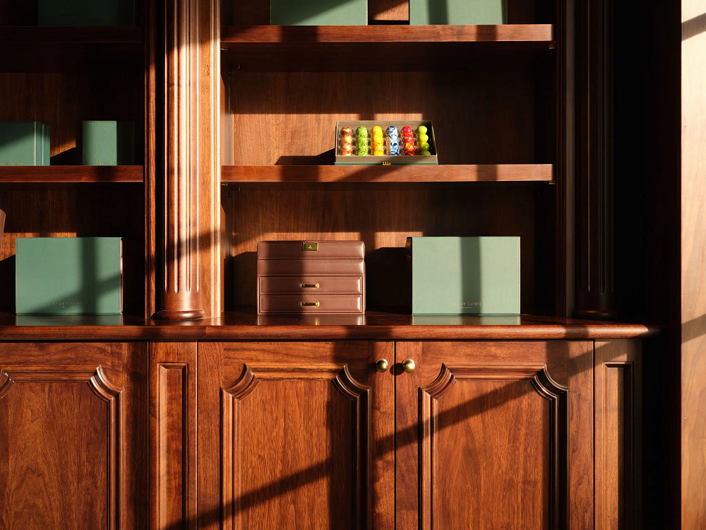 Leather Box Chocolates 5 Leather Box Chocolates 5