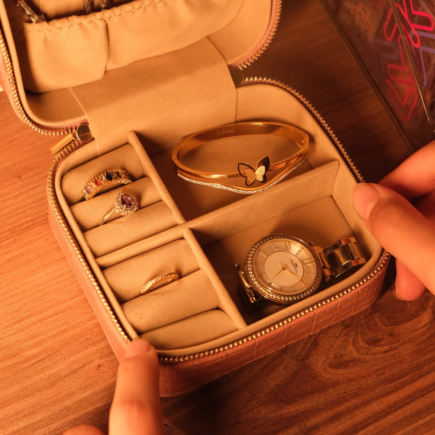 jewelry box jewelry box