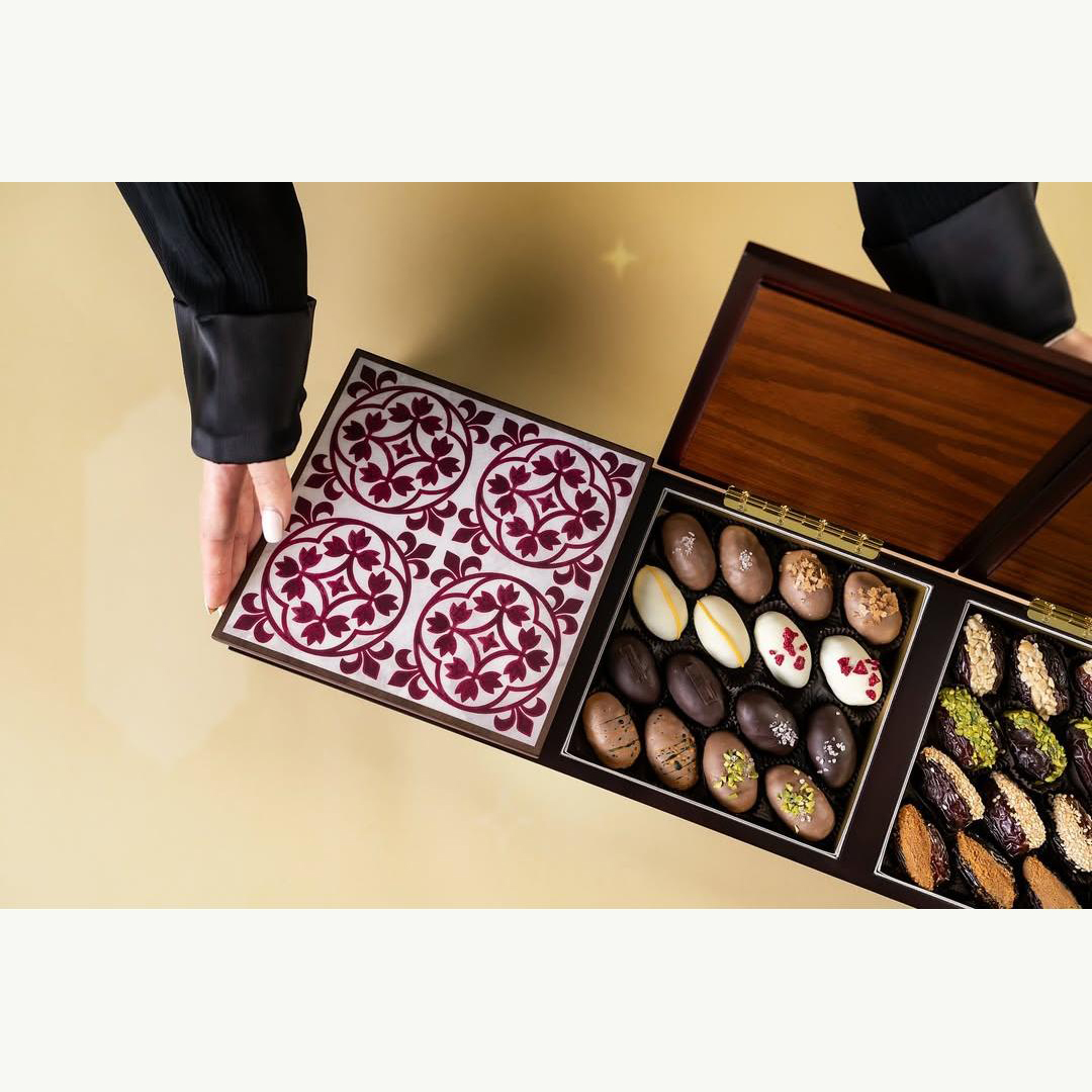 wooden chocolate box (8) wooden chocolate box (8)