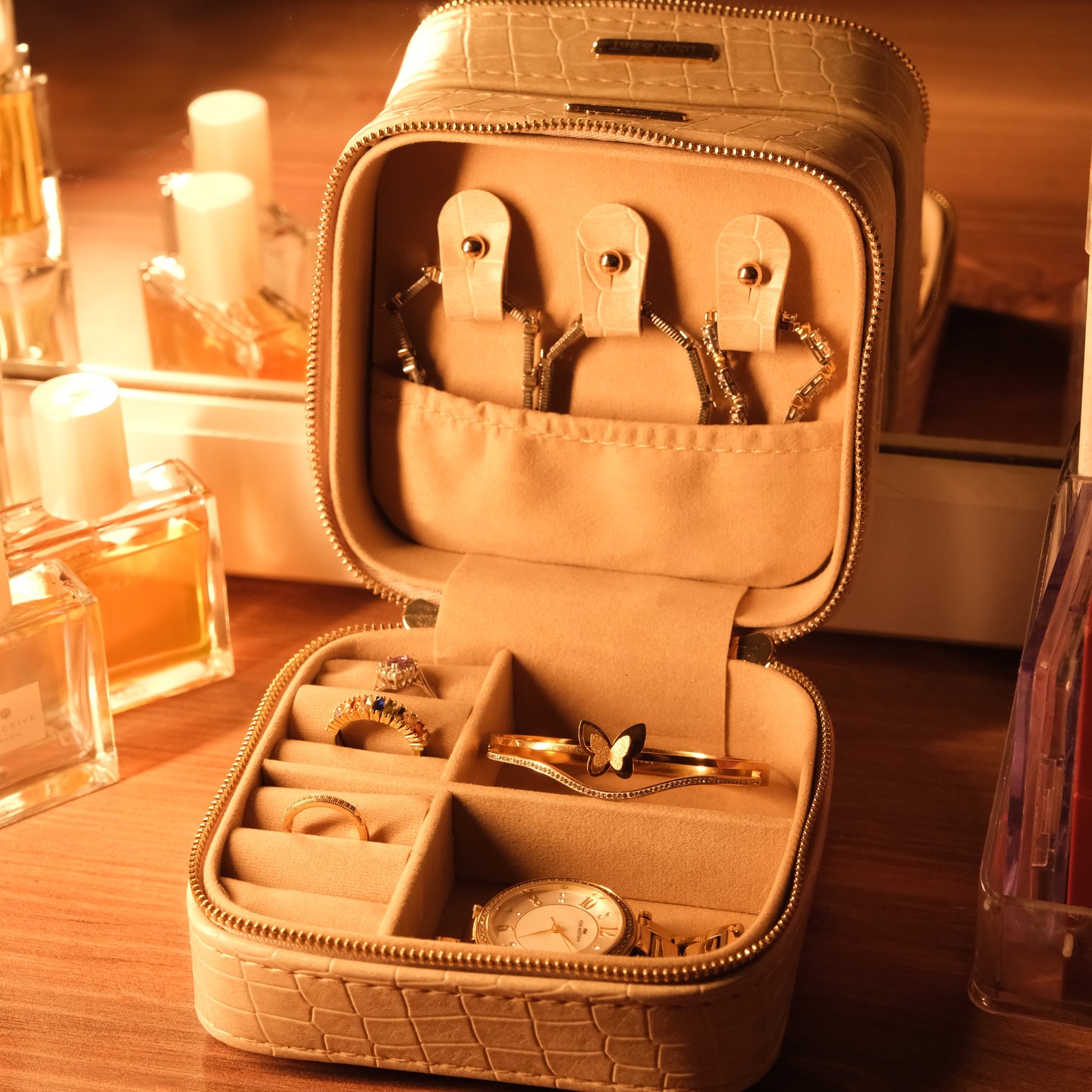 jewelry box jewelry box