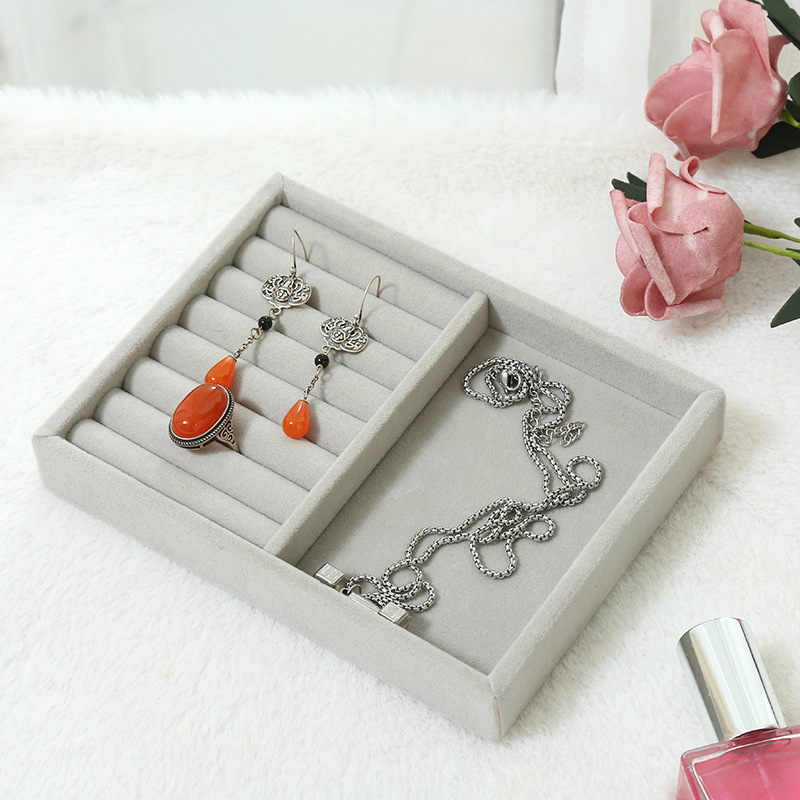Wholesale Velvet Necklace Jewelry Display Set Luxury Display Jewelry Tray Jewelry Display Tray for Watch
