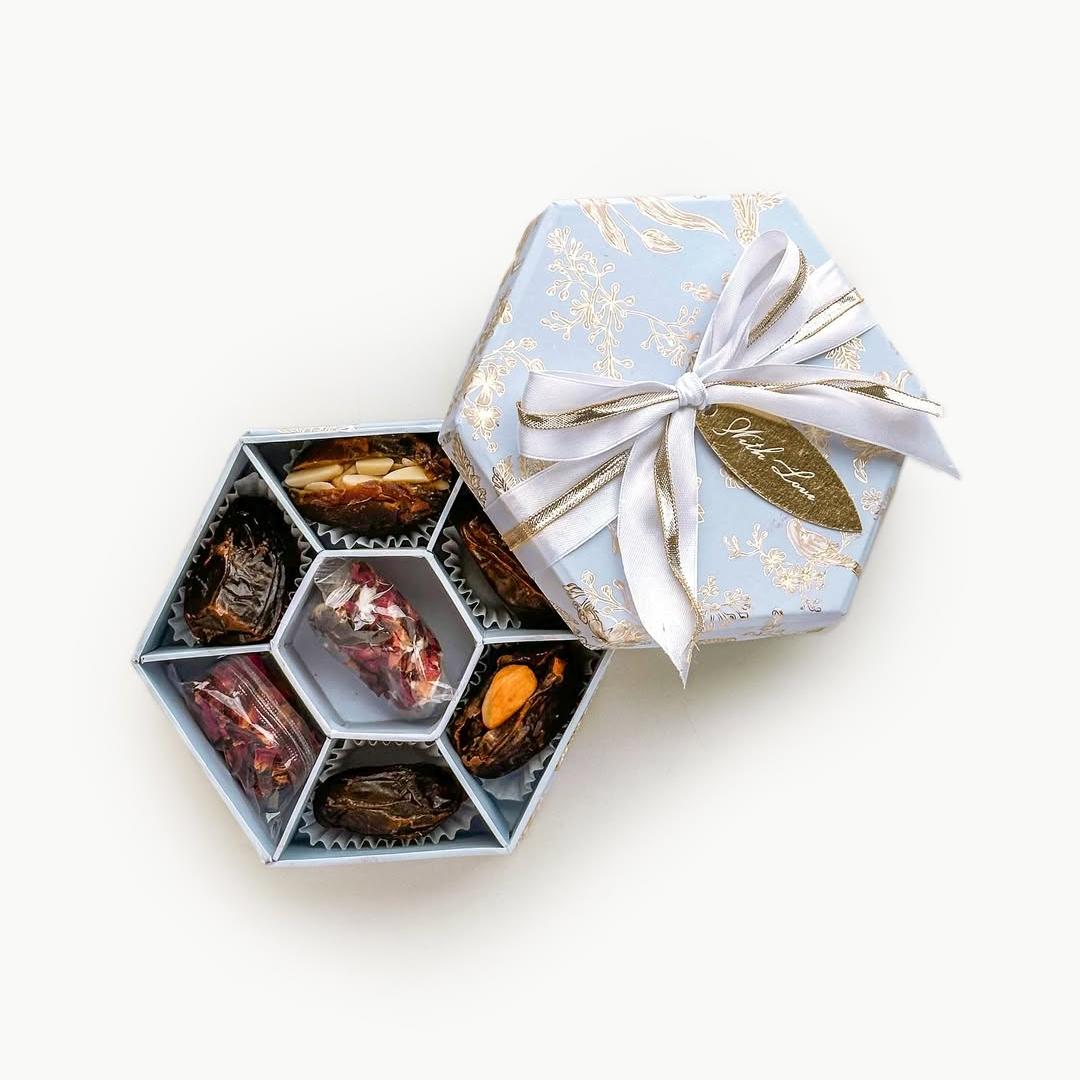 dates gift boxes (6) dates gift boxes (6)