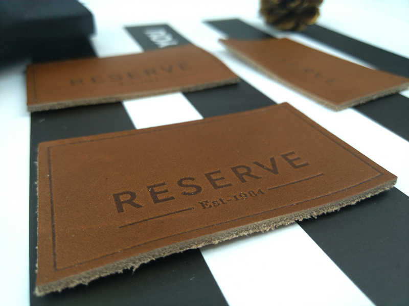 Fashion custom leather hang tag/leather label/leather tags for jeans design wholesale in EECA