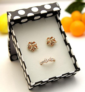 China Square gift box/dog Jewelry Paper Box/earring box/paper box for jewelry in EECA Packaging
