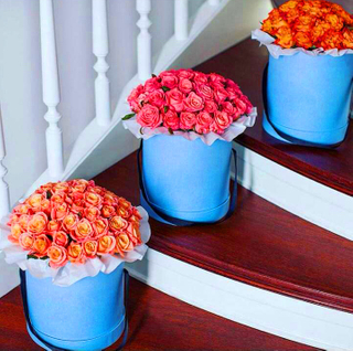 EECA Luxury Paper Flower Gift Box/round Flower Box/cylinder Flower Box in Packaging China