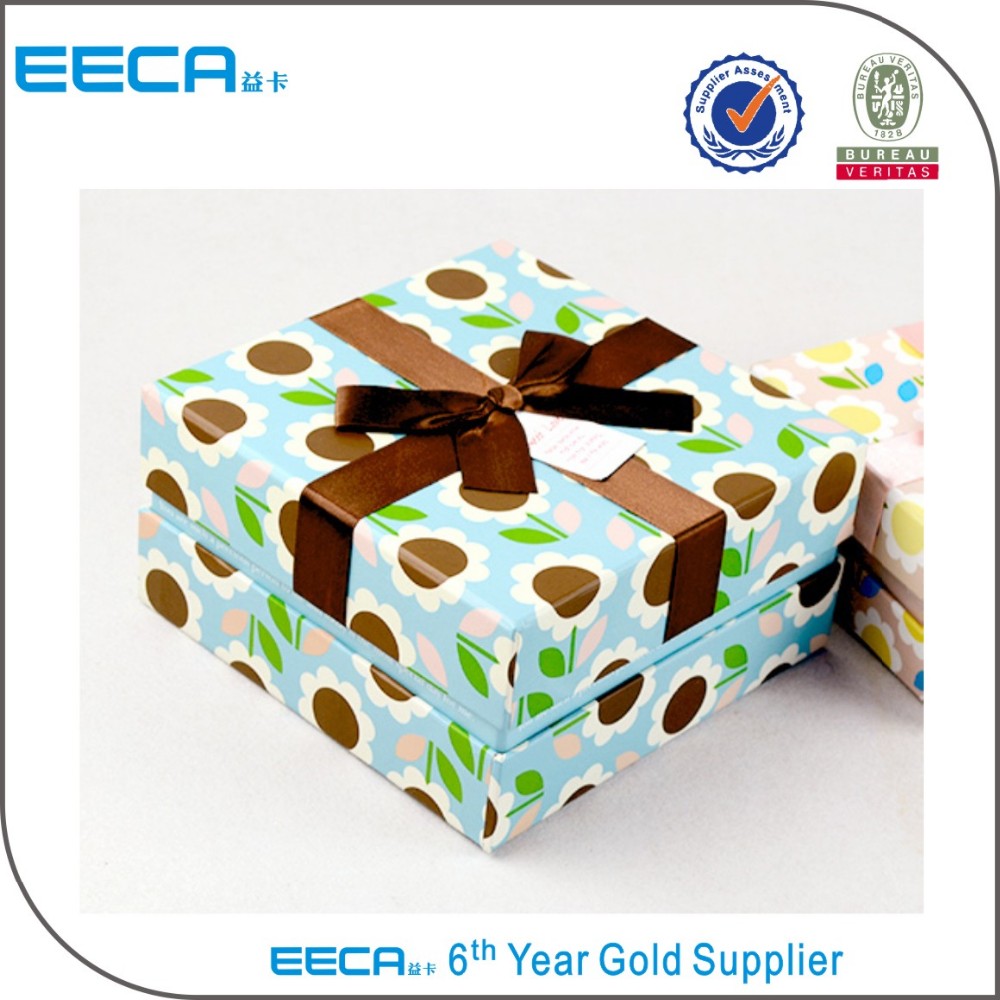 New Colored Square Cardboard Gift Box with Lid And Box with Ribbon
