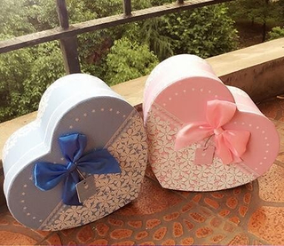Hot Sale Heart-shaped Box Free Design Heart Shaped Gift Packaging Cardboard Box/candy Box