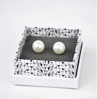 Custom small square jewelry pearl earring box with lid wholesale in EECA Factory
