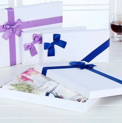 Hot sale rectangular gift box white handmade gift box clothing packaging box with ribbon made in china