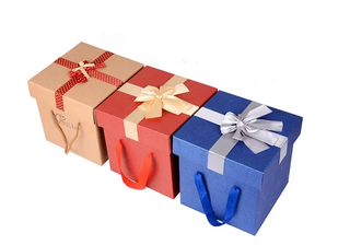 Fancy custom rectangular gift box/square storage box/packaging box with handle wholesale Supplier in EECA