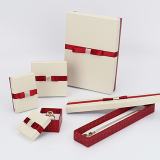 Luxury paper cardboard jewelry packaging box with ribbon/jewelry box for necklace in EECA Packaging