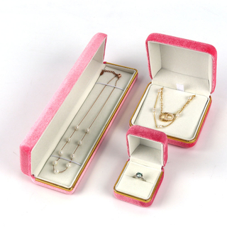 Custom Exquisite Ring Earring Jewelry Gift Storage Box Unique Pink Velvet Portable Gift Jewellery Packaging Case Box