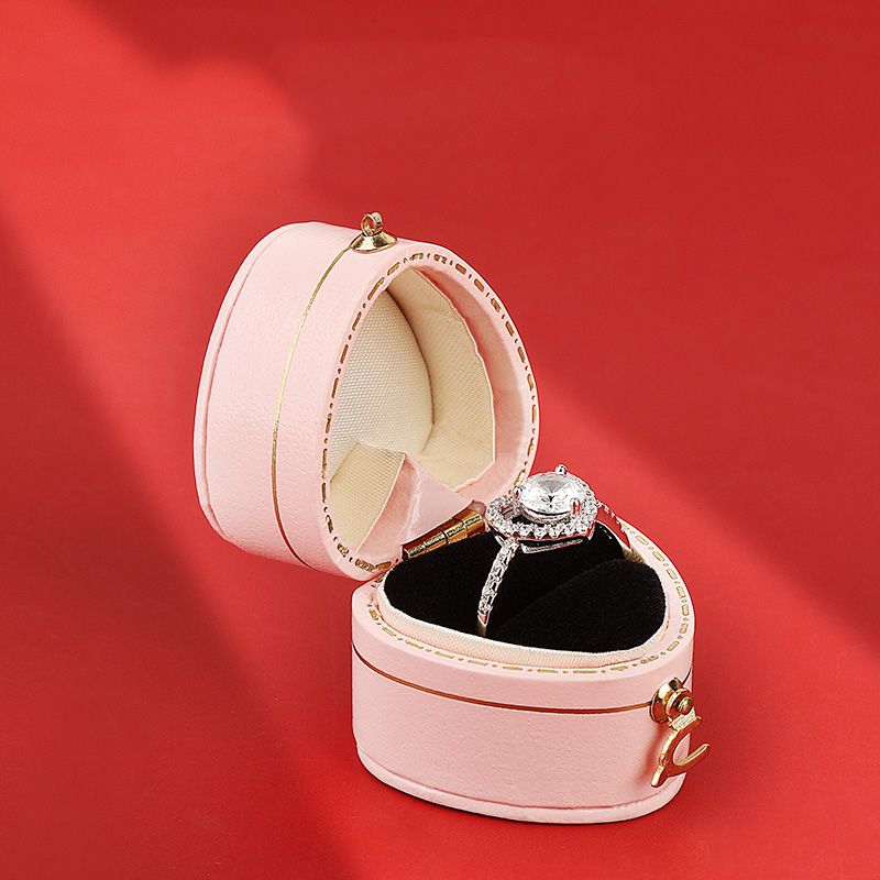 Luxury creative heart shape leather ring gift packaging box Valentine's Day wedding jewelry ring display packaging box wholesale