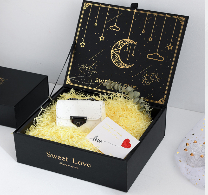 Wholesale Custom Black Paper Folding Valentine‘s Day Cosmetic Chocolate Clothing Gift Packaging Box with Gold Stamping Logo