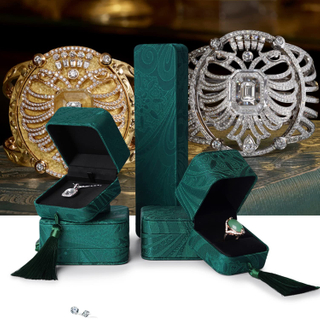 Factory Direct Supply Earring Bangle Bracelet Necklace Rings Jewelry Box Packaging with Tassel