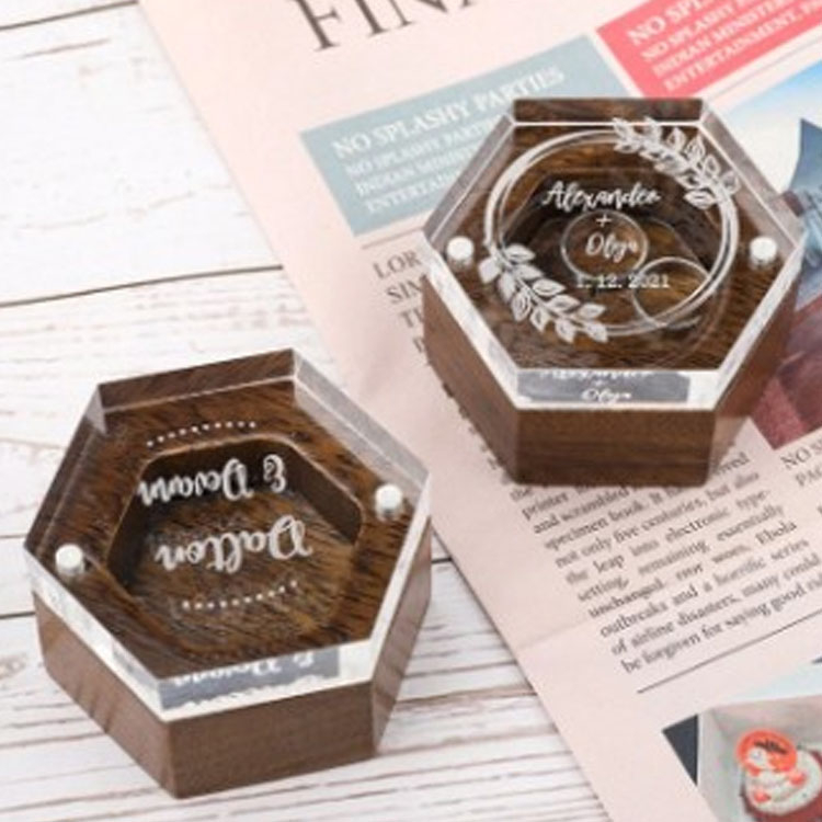 Custom Hexagon Wooden Ring Box Magnetic Wood Box with Acrylic Lid Proposal Ring Bearer Box for Wedding Gift