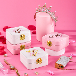 Custom Logo Handmade Trinket Small Travel Jewelry Box Square PU Leather Necklace Earring Ring Jewellery Organizer Gift Case