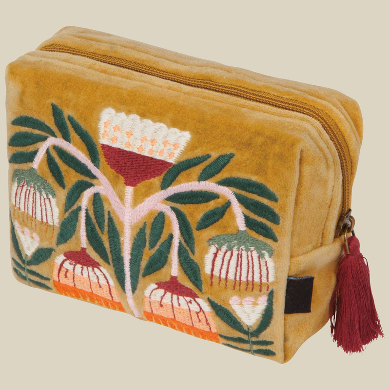 Pink Tassel Embroidered Pouch Custom Jewelry Packaging Storage Bag Skincare Cosmetic Makeup Bag 