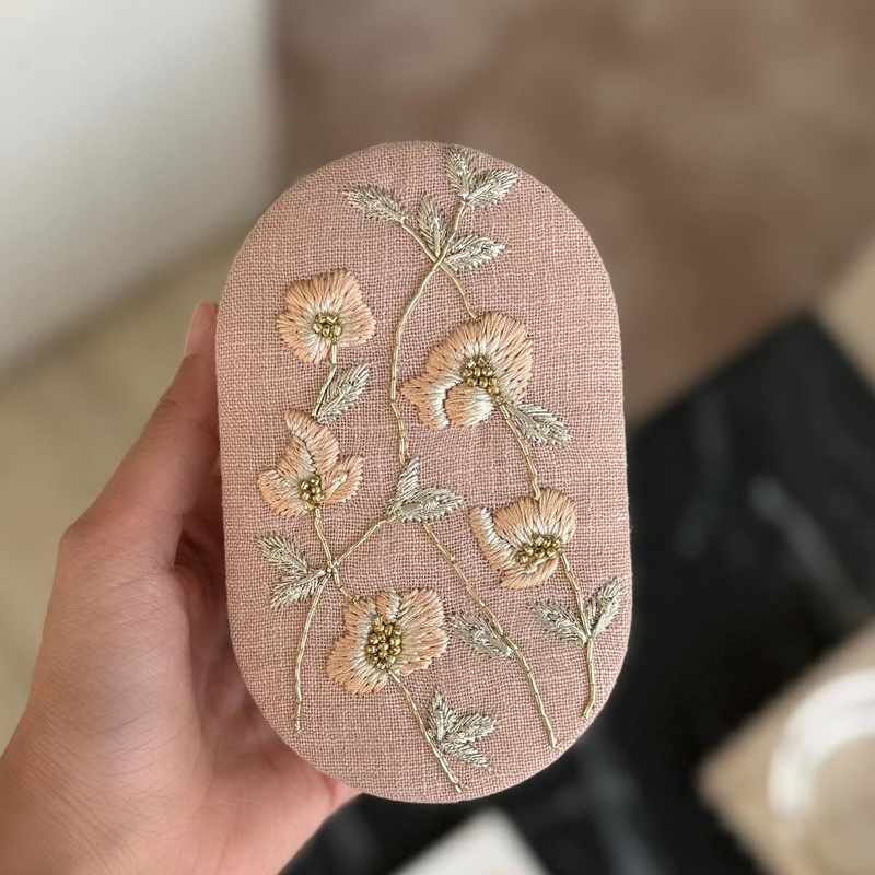 Oval Fabric Sequin Embroidery Ramadan Dessert Packaging Box Satin Floral Linen Christmas Empty Chocolate Candy Box Packaging