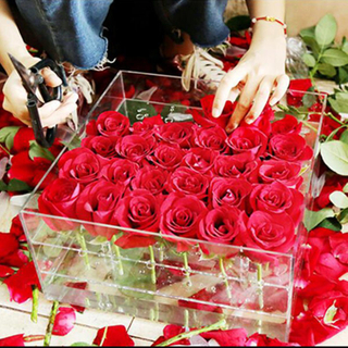 Customized Transparent Acrylic Valentine's Day Eternal Flower Storage Box Crystal Rose Flower Packaging Box