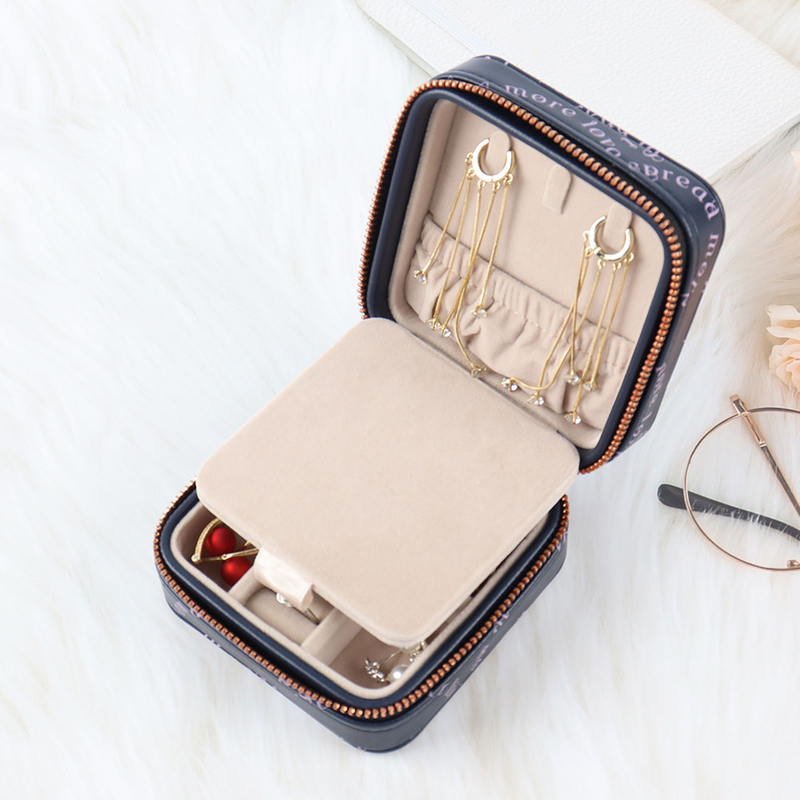 New Arrival PU Leather Portable Travel Mini Jewelry Box Leather Ring Earring Necklace Organizer Storage Gift Box Girls Women