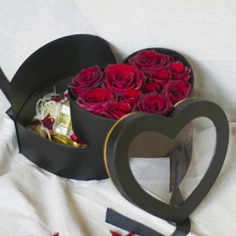 New Valentine's Day Heart Shaped Double Layer Rotating Rose Flowers Chocolate Cosmetics Jewelry Packaging Box with PVC Window