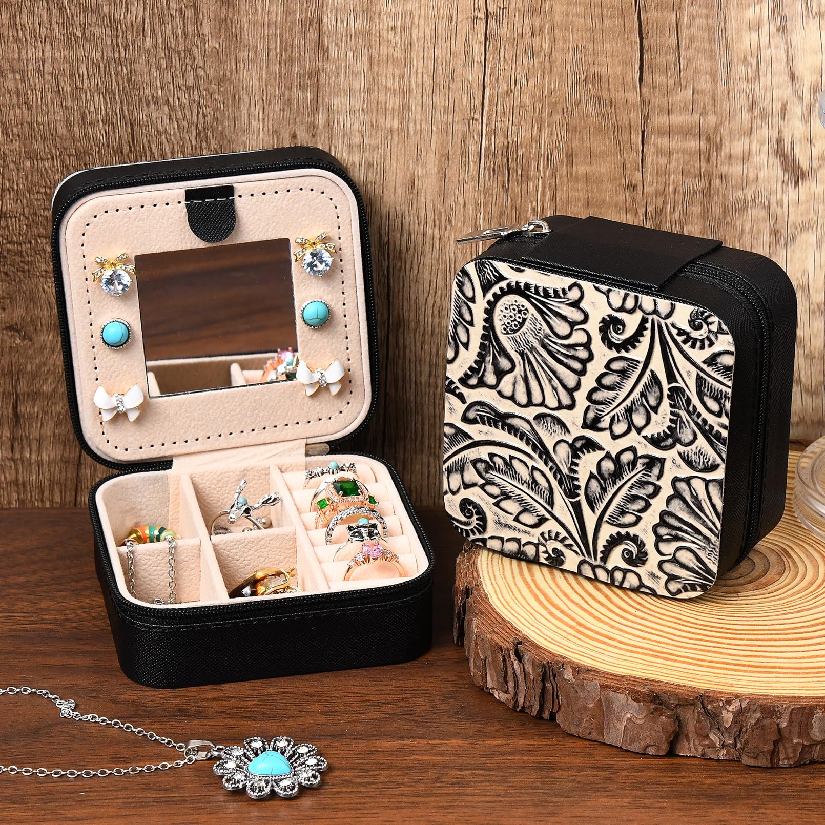 Custom Logo Jewelry Storage Case Pu Leather Square Travel Jewellery Organizer Box for Earring Ring Necklace Bracelet