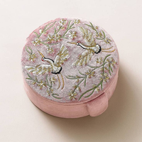 Elegant Crane Embroidered Beaded Design Packaging Jewelry Storage Box Pink Velvet Necklace Pendant Ring Jewelry Set Box