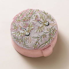 Elegant Crane Embroidered Beaded Design Packaging Jewelry Storage Box Pink Velvet Necklace Pendant Ring Jewelry Set Box
