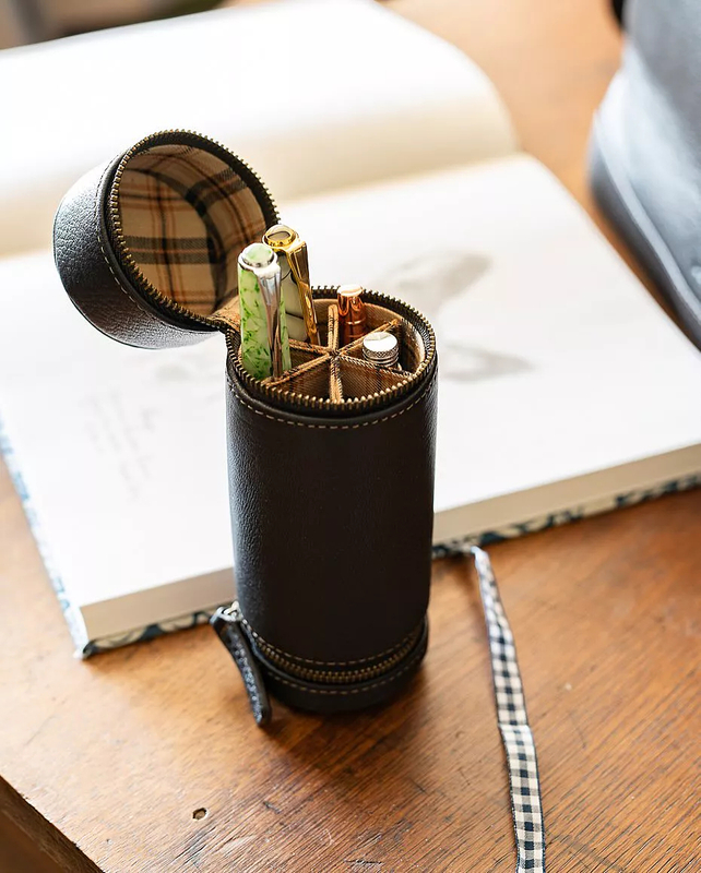Custom Small Black Leather Pencil Case Cylindrical Design 2 Zip Desktop Standing Color Pencil Pen Case Box Set with Logo