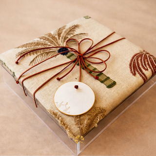 Acrylic Chocolate Box with Embroidery Lid