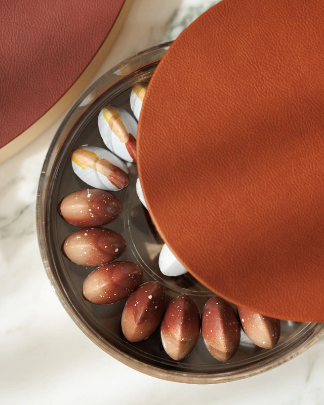 Handmade Leather Ramadan Gift Box Empty Food Chocolate Candy Packaging Display Box Round Double Layer Chocolate Bar Storage Box