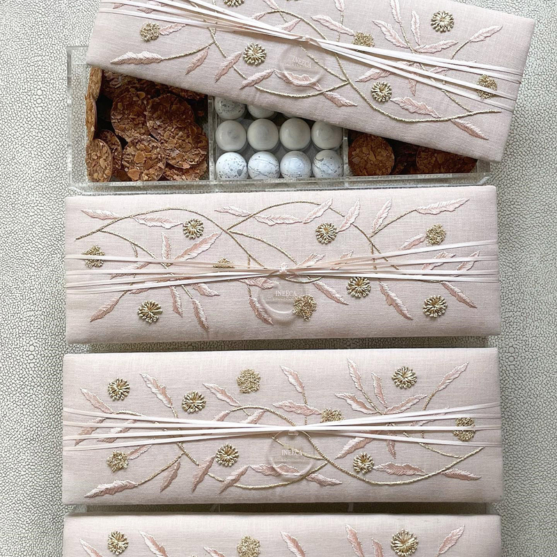 Sequin Acrylic Embroidery Box Custom Fan-shaped Food Window Box Chocolate Bead Candy Ramadan Birthday Cake Gift Box Packaging