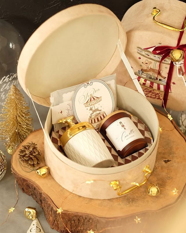 Vintage Round Suede Candle Jar Packaging Luxury Gold Handle Gift Card Display Case Christmas Embroidery Gift Trinket Jewelry Box