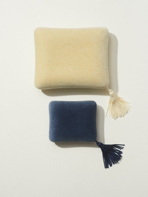 Ring Roll Jewelry Box Luxury Custom Earring Organizer Box Packaging High End Ring Display Silk Velvet Jewelry Box with Tassel