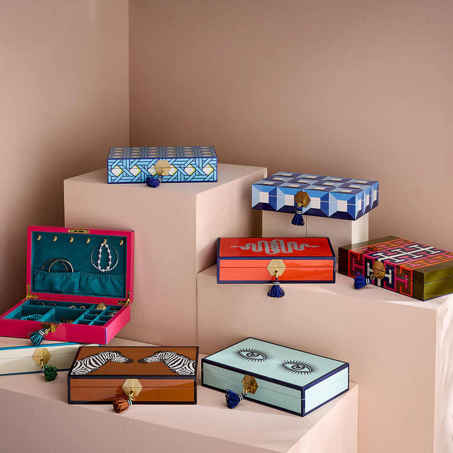 lacquer jewelry box (18)