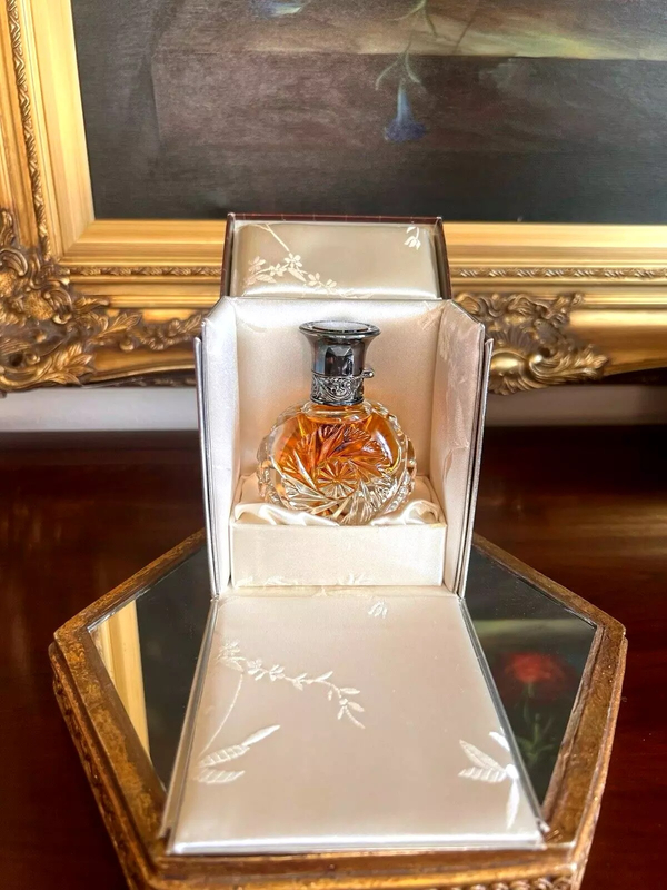 Vintage Perfume Box Packaging Velvet Silk Luxury 30ml 50ml Paper Leather Custom Logo Empty Embroidery Perfume Gift Box