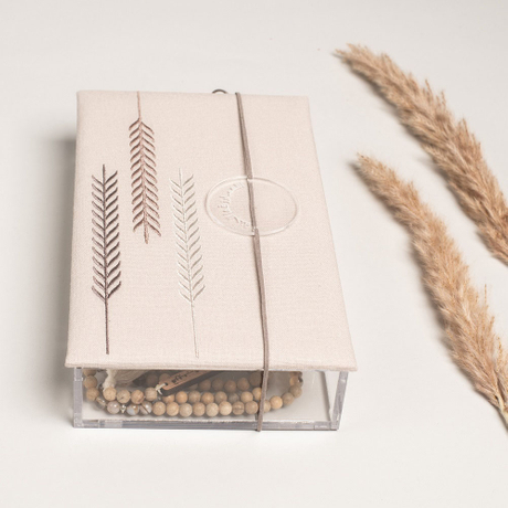 Embroidered Book Cover Acrylic Box Antique Jewelry Organizer Travel Pouch Necklace Bracelet Gift Box Floral Women Fabric Box