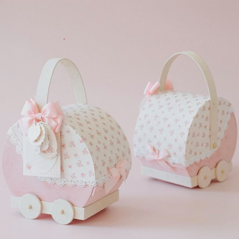 New Born Baby Pink Memory Cradle Box Custom Newborn Baby Clothes Bib Socks Packaging Gift Box Sets Newborn Box with Bow Handle