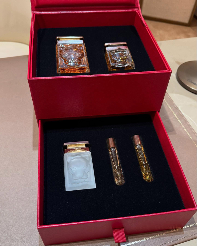 Handmade Perfume Drawer Box Packaging Specialty Paper Bright Red Custom Flip Perfume Oil Set in Box Luxury Cosmetics Gift Box