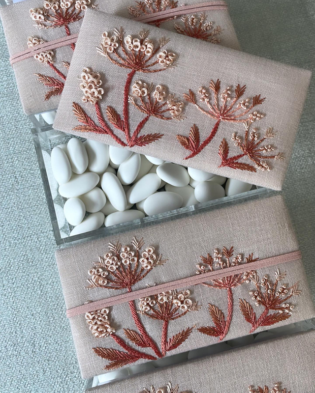 Sequin Acrylic Embroidery Box Custom Fan-shaped Food Window Box Chocolate Bead Candy Ramadan Birthday Cake Gift Box Packaging