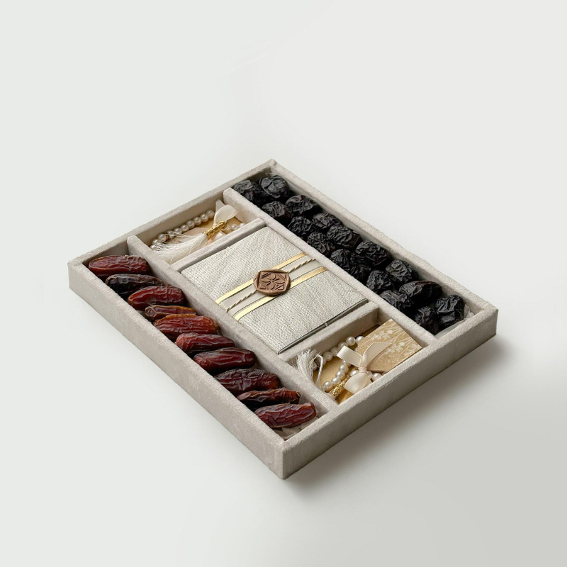 Custom Square Suede Food Box Candy Chocolate Covered Strawberry Sweet Acrylic Ramadan Gift Boxes Packaging Transparent Lid