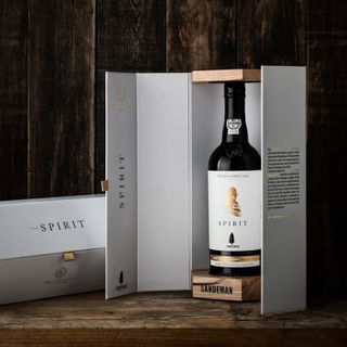Custom Recyclable Paper Double Door Open Foldable Wine Gift Packaging Box with Accessories Magnetic Closure Wholesale