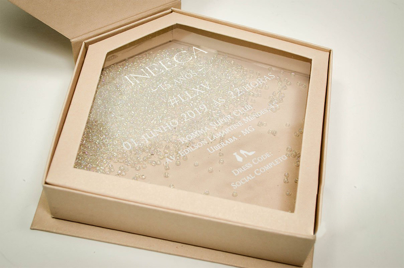Convite Formato Diamante Luxury Custom Wedding Invitation Luxury Paper Box Pearls Rose Gold Hot Stamping Cardboard Handmade Box 